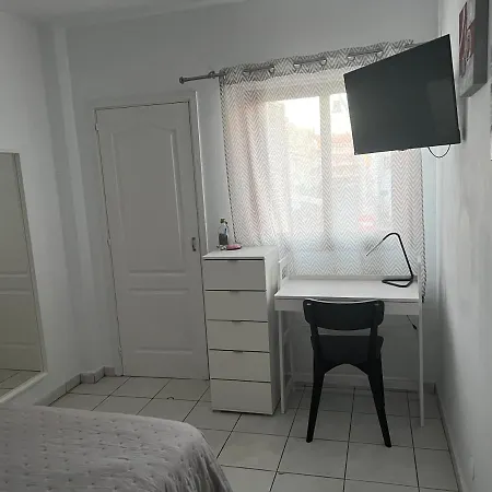 Apartment Spacious 3 Bedroom In Puerto De Santiago. Walk To The Beach. Fast Wifi, Netflix, Workstation. Puerto de Santiago (Tenerife)